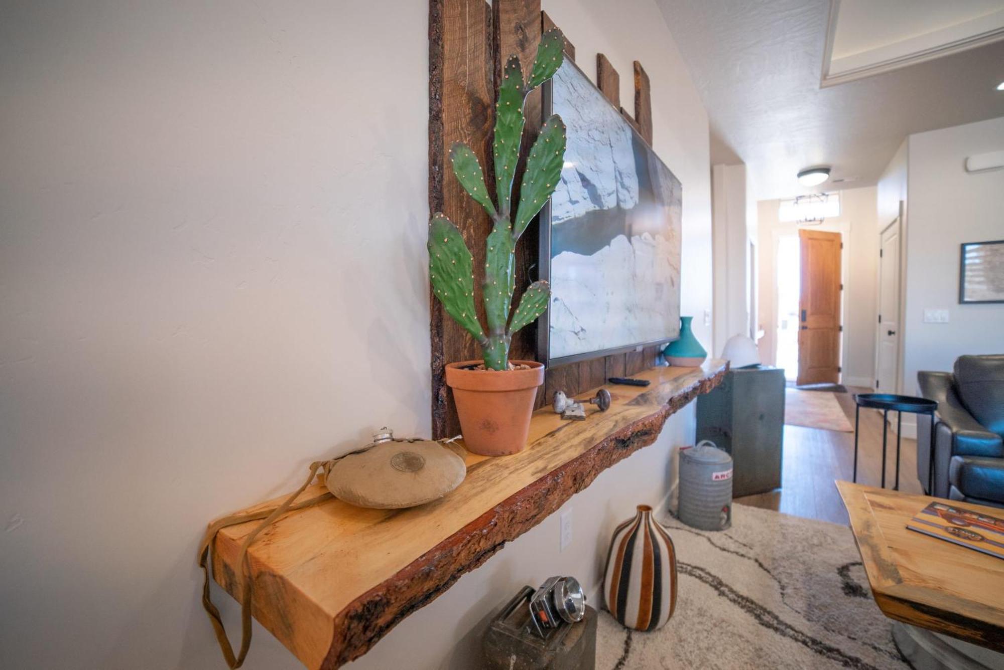 Searchers Hideaway At Kabab - New West Properties Kanab Exterior photo